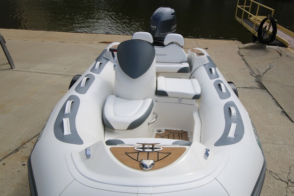 13ft Avon Yacht For Sale