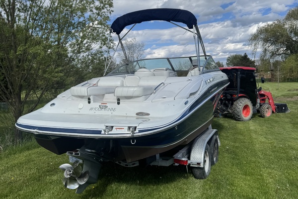 23ft Four Winns Yacht For Sale