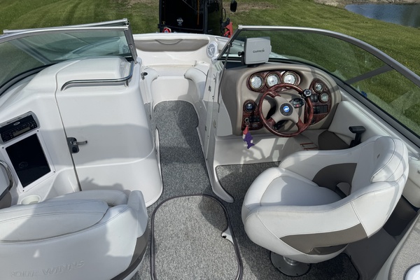 23ft Four Winns Yacht For Sale