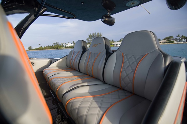 43ft Midnight Express Yacht For Sale