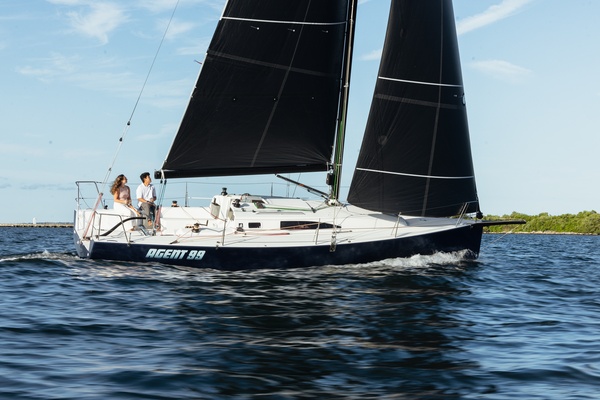 NEW 2026 J 99 32ft J Boats Yacht For Sale