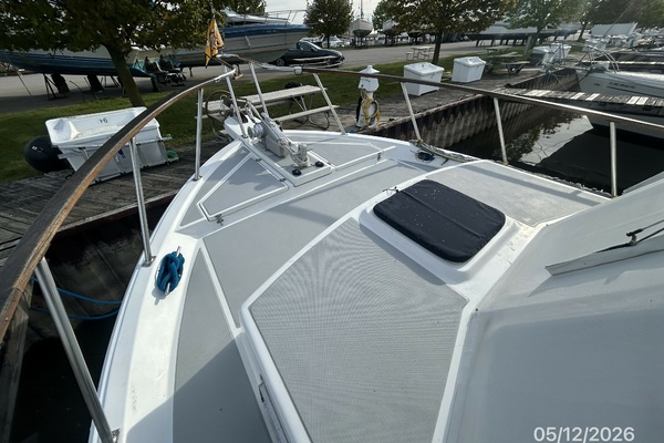 36' Monk foredeck2