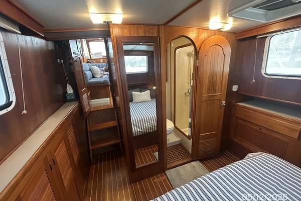 36' Monk master stateroom forward