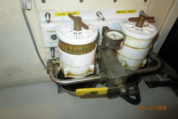 36' Monk Racor fuel filters