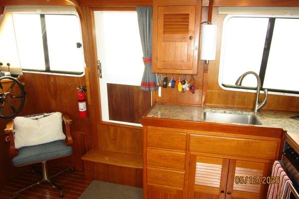36' Monk salon starboard