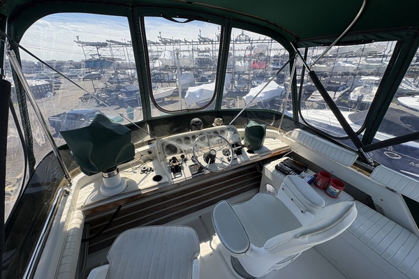 34ft Silverton Yacht For Sale