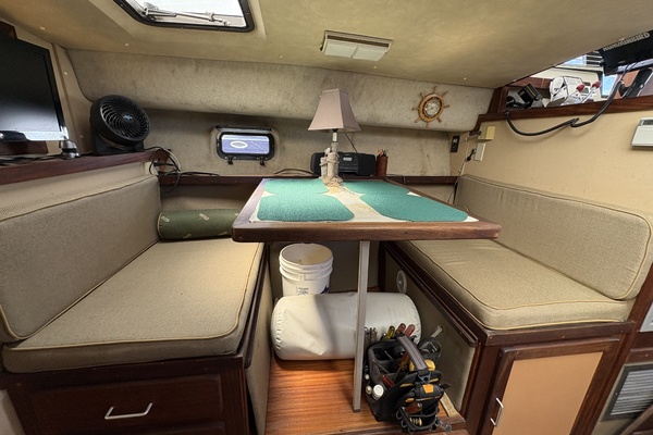 34ft Silverton Yacht For Sale