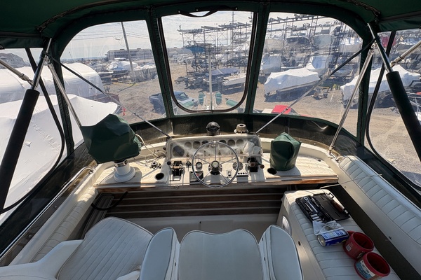 34ft Silverton Yacht For Sale