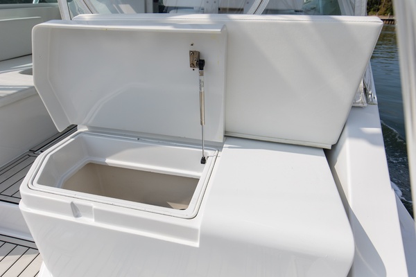 35ft Cabo Yacht For Sale