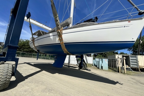 Pa Ya 44ft Bavaria Yacht For Sale
