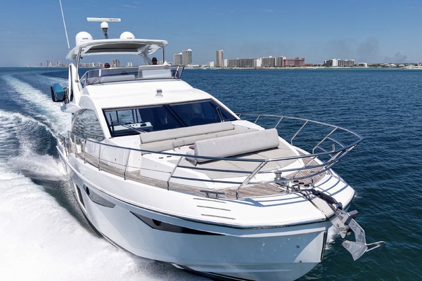60ft Azimut Yacht For Sale