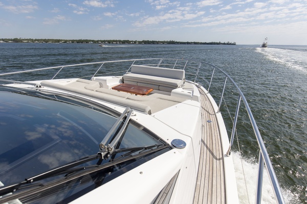 60ft Azimut Yacht For Sale