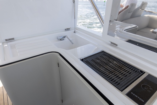 60ft Azimut Yacht For Sale