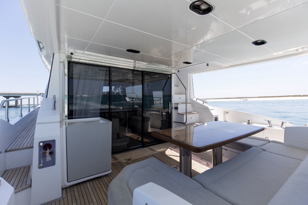 60ft Azimut Yacht For Sale