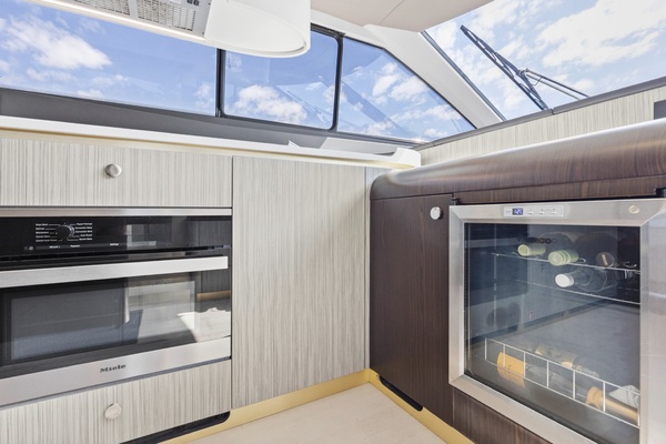 60ft Azimut Yacht For Sale
