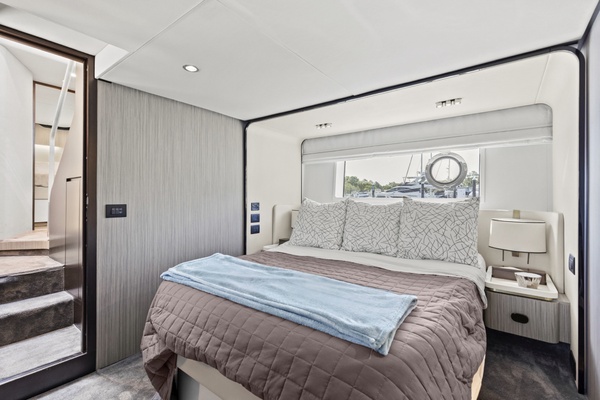 60ft Azimut Yacht For Sale