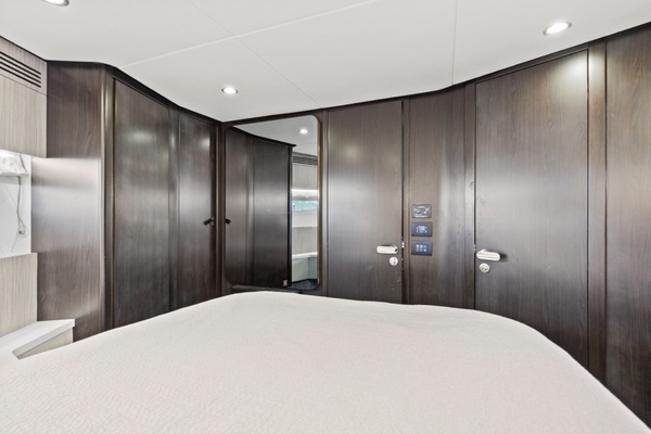 60ft Azimut Yacht For Sale
