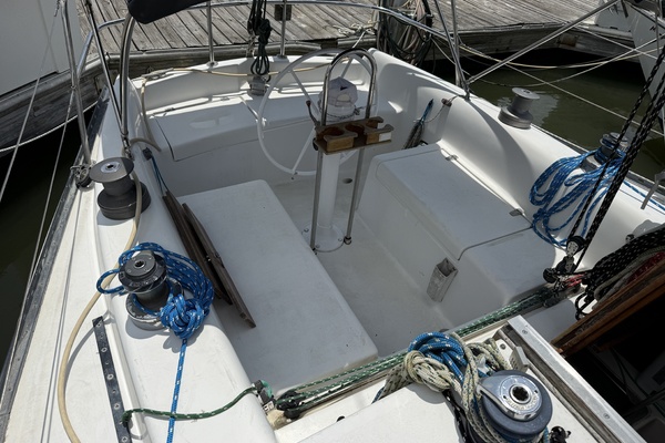 34ft Peterson Yacht For Sale