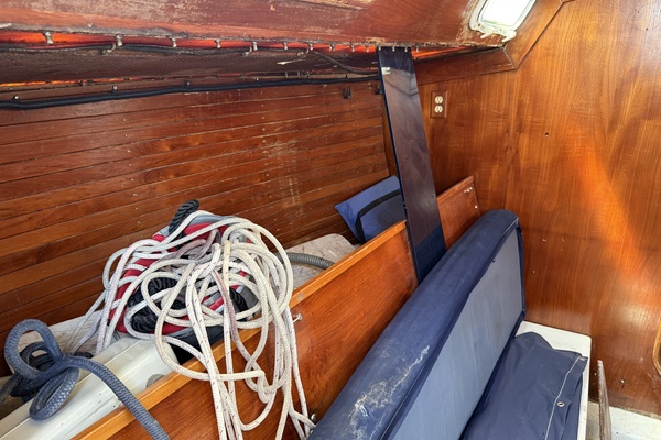 34ft Peterson Yacht For Sale