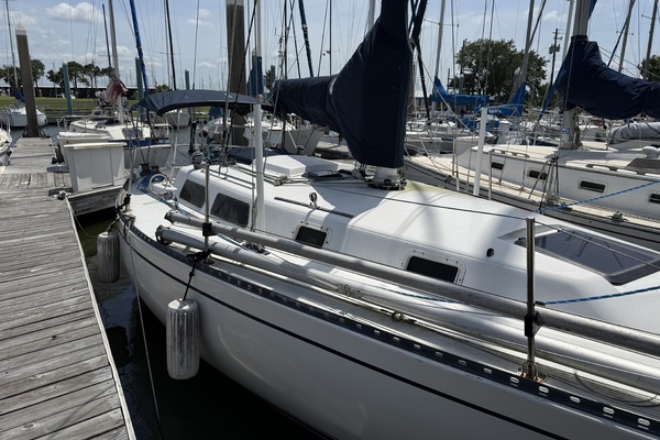 34ft Peterson Yacht For Sale