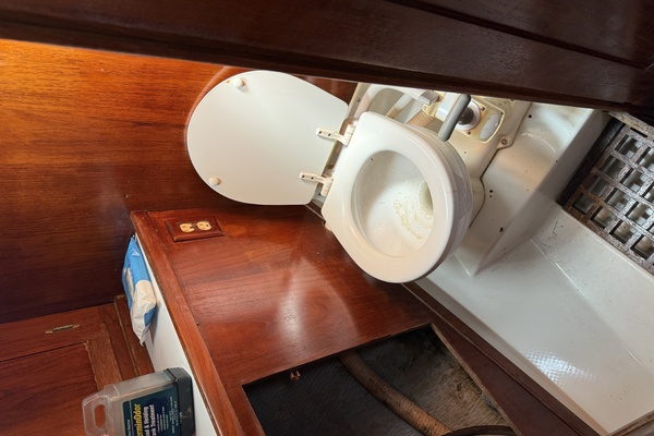 34ft Peterson Yacht For Sale