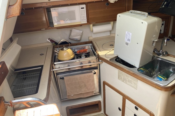 Windy City 32ft Catalina Yacht For Sale