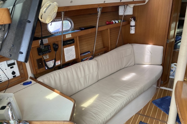 Windy City 32ft Catalina Yacht For Sale