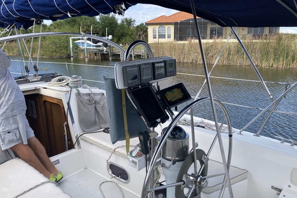 Windy City 32ft Catalina Yacht For Sale