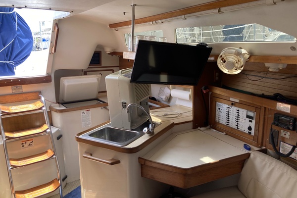 Windy City 32ft Catalina Yacht For Sale