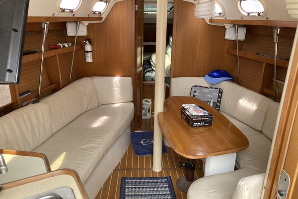 Windy City 32ft Catalina Yacht For Sale