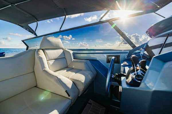 2019 Vanquish Yachts 58