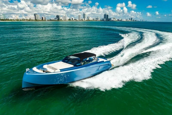2019 Vanquish Yachts 58