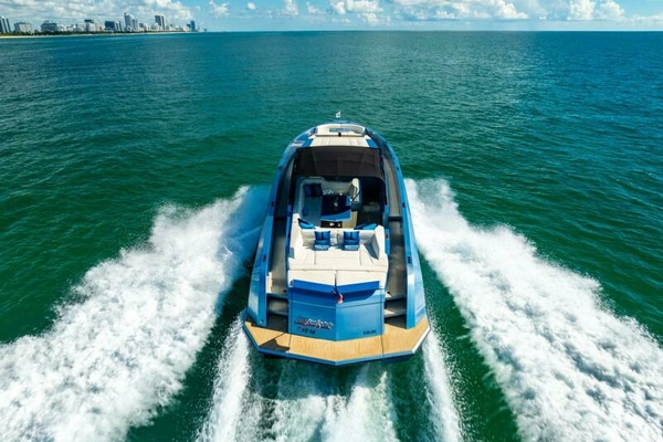 2019 Vanquish Yachts 58
