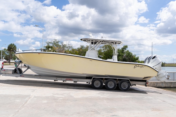 34ft Yellowfin Yacht For Sale