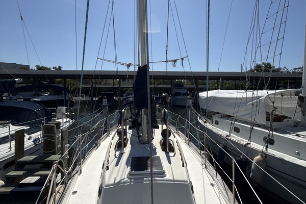 LOU ANN 34ft Pacific Seacraft Yacht For Sale