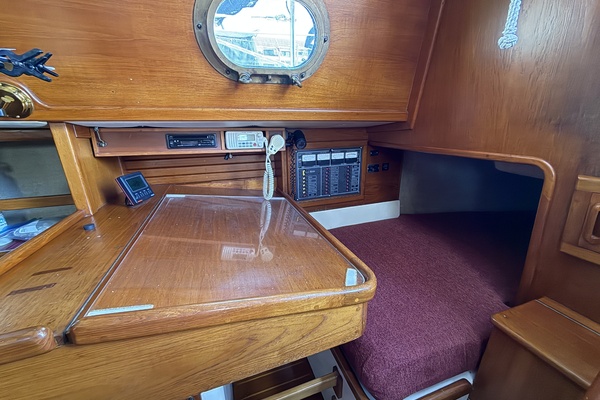 LOU ANN 34ft Pacific Seacraft Yacht For Sale