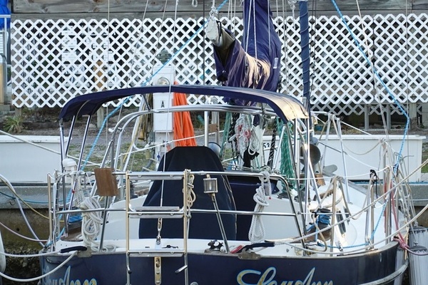 LOU ANN 34ft Pacific Seacraft Yacht For Sale