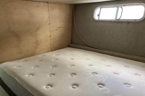 Fun Seeker 40ft Holiday Mansion Yacht For Sale