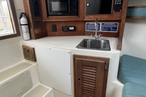 28ft Carolina Classic Yacht For Sale