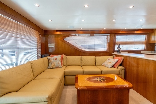 2004 Hatteras 60