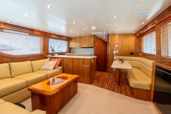 2004 Hatteras 60