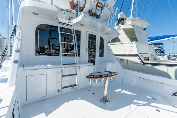 2004 Hatteras 60