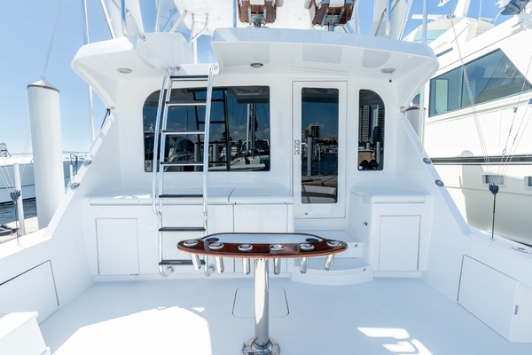2004 Hatteras 60