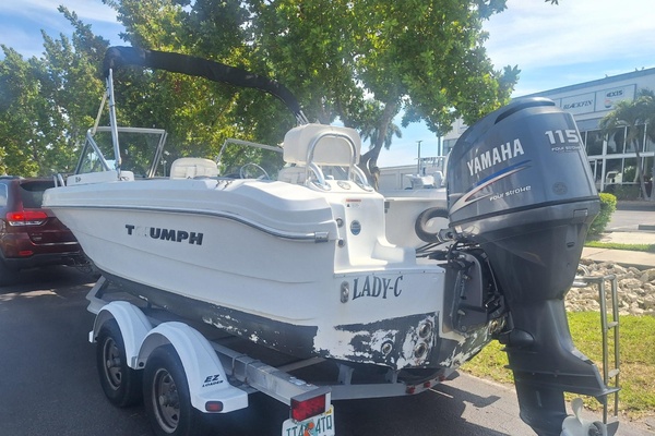 19ft Triumph Yacht For Sale