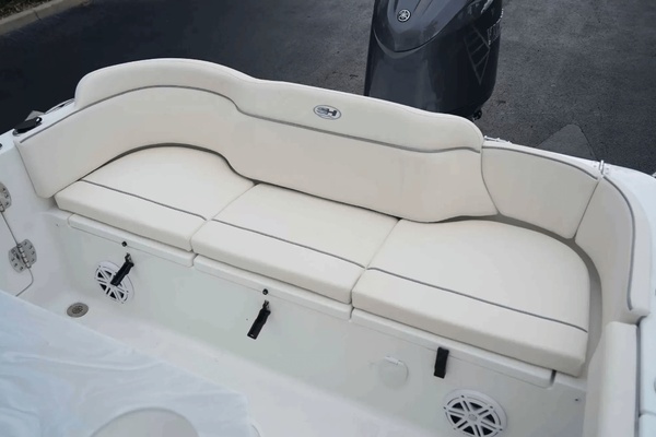 23ft Sea Hunt Yacht For Sale