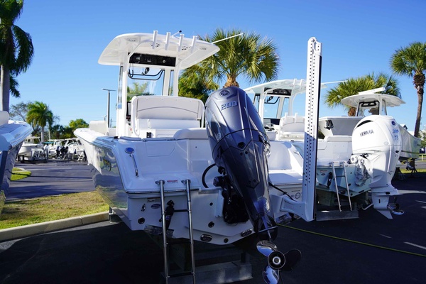23ft Sea Hunt Yacht For Sale