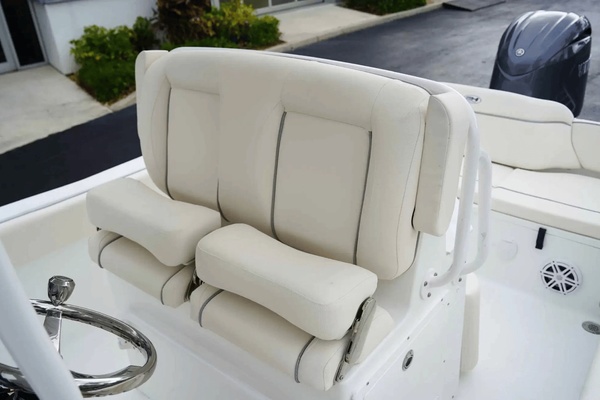 23ft Sea Hunt Yacht For Sale