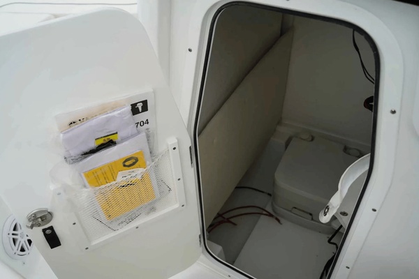 23ft Sea Hunt Yacht For Sale