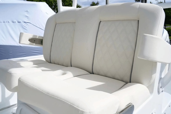 28ft Sea Hunt Yacht For Sale