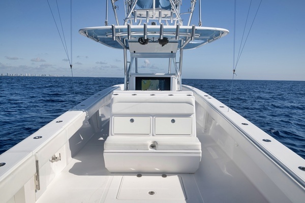 2017 Bahama 41